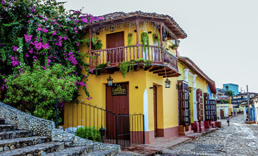 中文小团古巴哈瓦那老爷车+巴拉德罗6 天 5 夜

