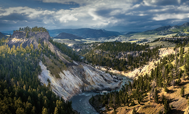 美国黄石公园7天6晚小团 | 洛杉矶出发盐湖城结束，11人金牌小车团NAPPA豪华头等舱商务车| 一次走遍黄石大提顿羚羊谷拱门纪念碑谷峡谷地